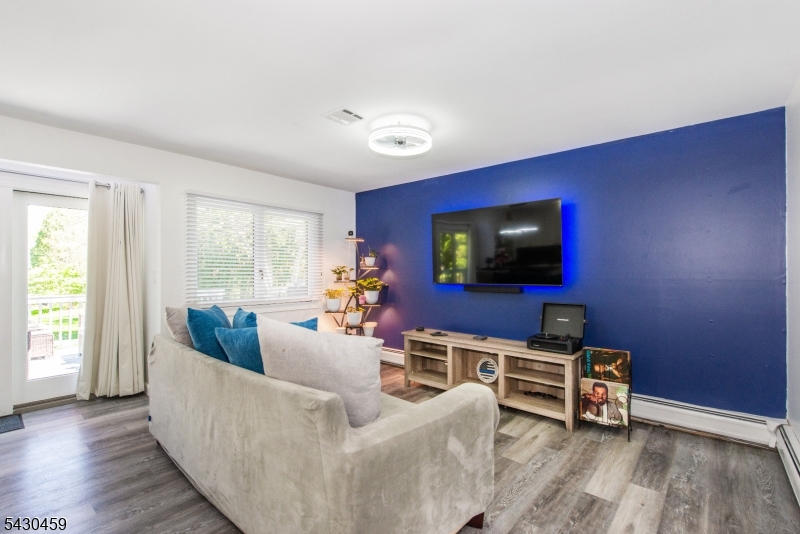 20 Knob Hill Road Hackettstown, NJ 07840 - Photo 10 of 35