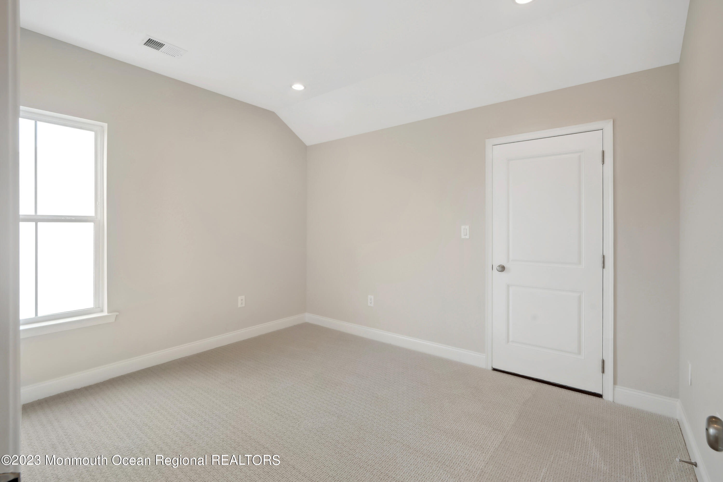 6 Salkin Way Freehold, NJ 07728 - Photo 12 of 14 RGOF Lauriston Newhaven on 85