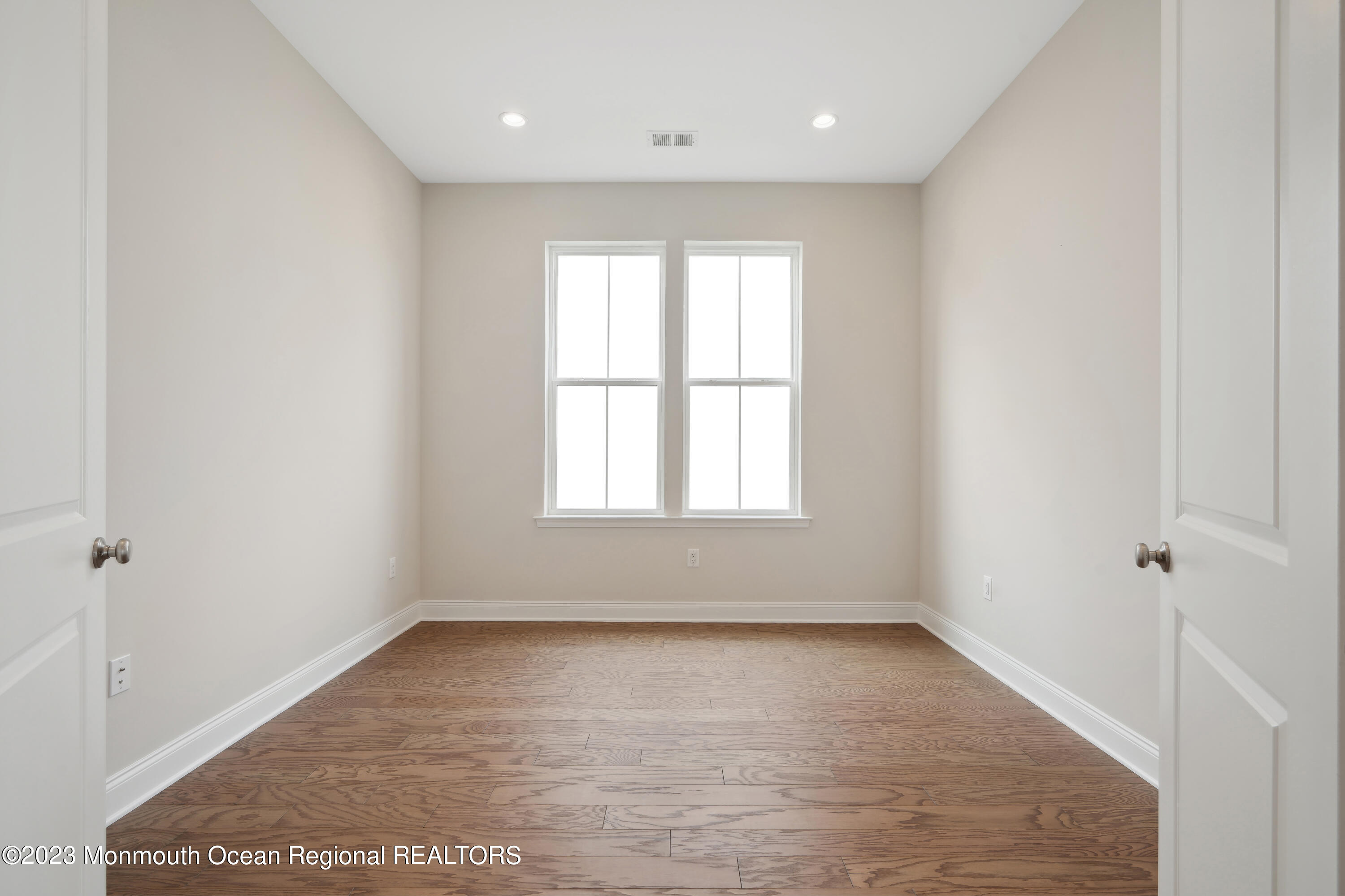 6 Salkin Way Freehold, NJ 07728 - Photo 6 of 14 RGOF Lauriston Newhaven on 85