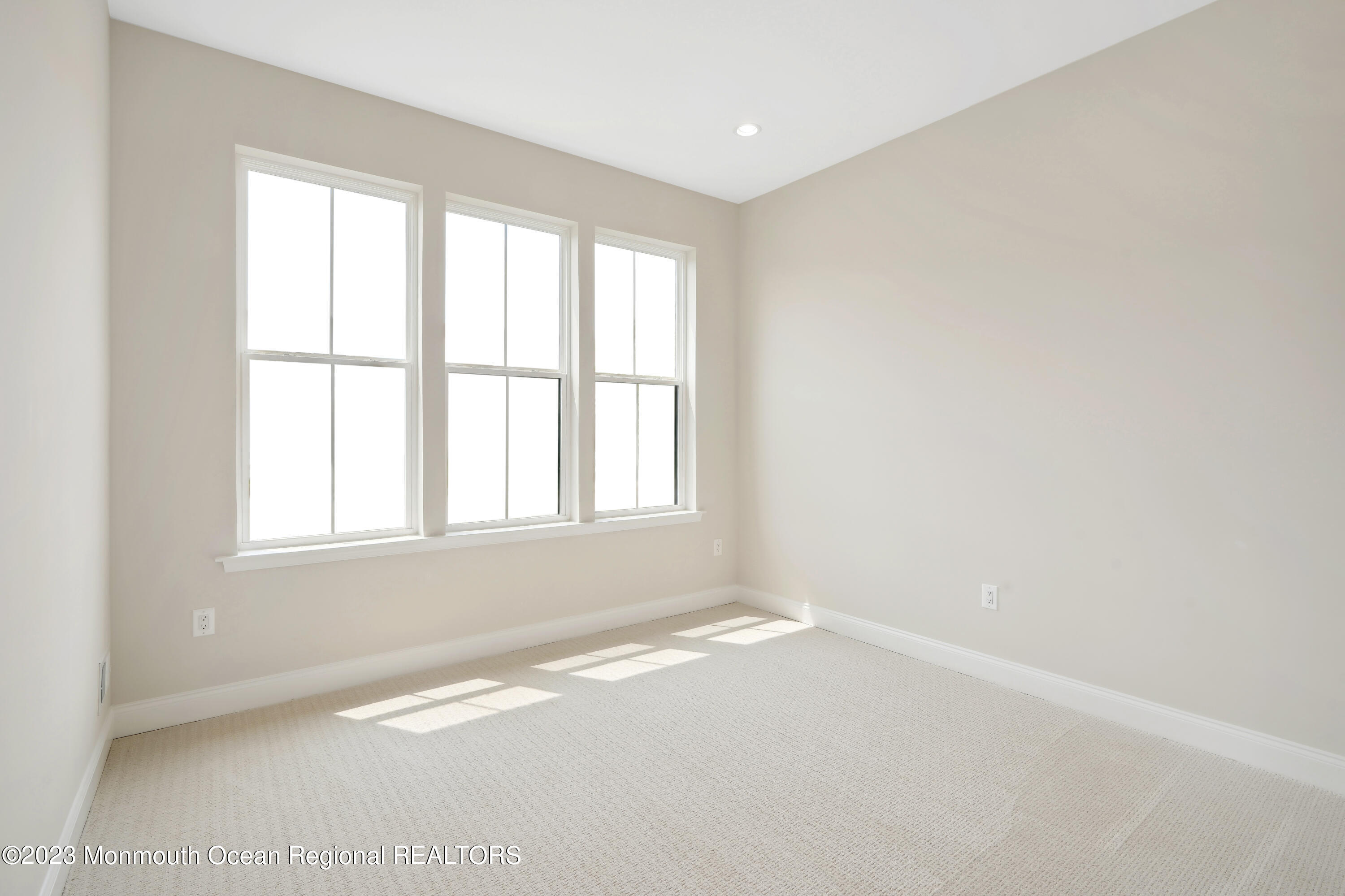 6 Salkin Way Freehold, NJ 07728 - Photo 7 of 14 RGOF Lauriston Newhaven on 85