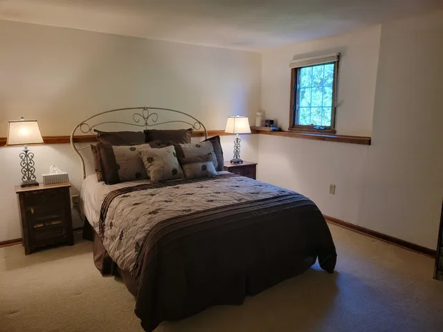 $325,000 | 862 Brandy Bend Road, Roscoe, IL 61073