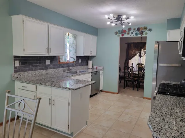 $325,000 | 862 Brandy Bend Road, Roscoe, IL 61073