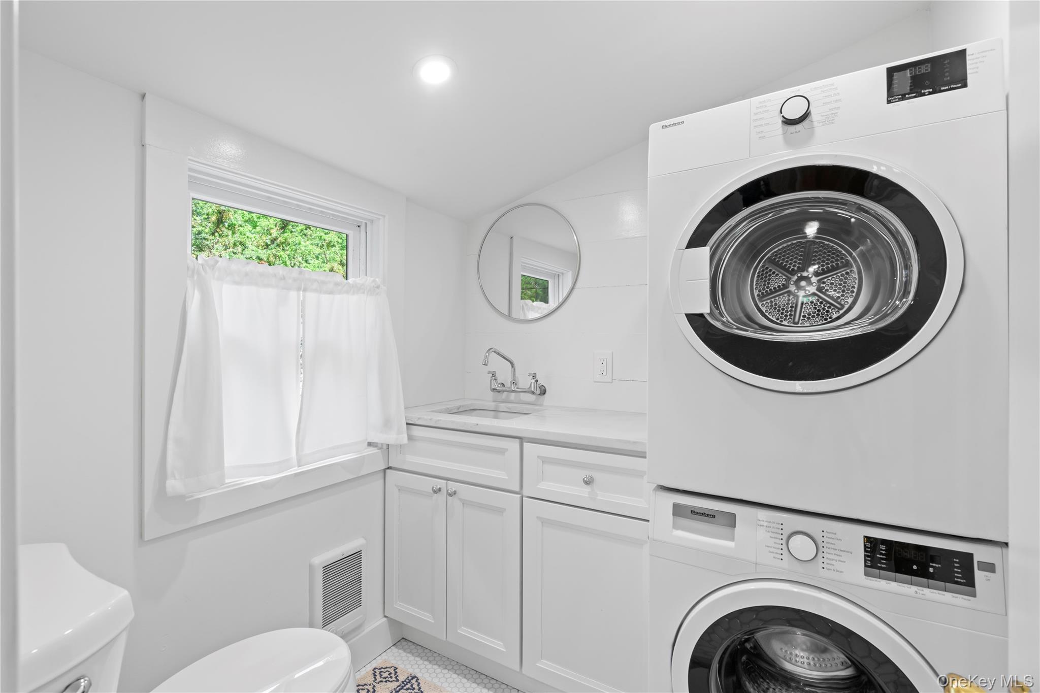 152 Main Street Cold Spring Harbor, NY 11724 - Photo 14 of 27