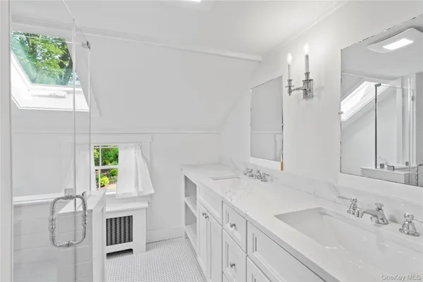 $6,500 | 152 Main Street, Cold Spring Harbor, NY 11724