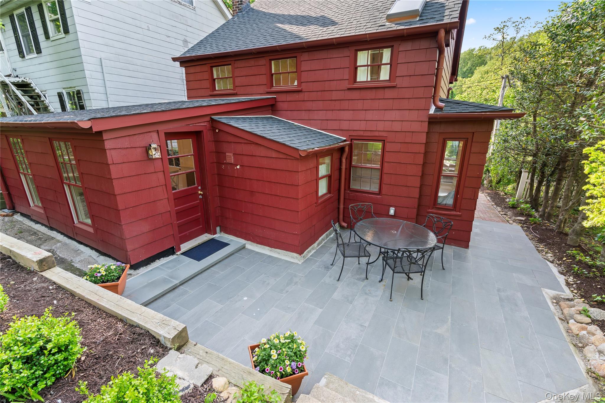 152 Main Street Cold Spring Harbor, NY 11724 - Photo 19 of 27