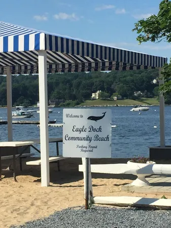 $6,500 | 152 Main Street, Cold Spring Harbor, NY 11724