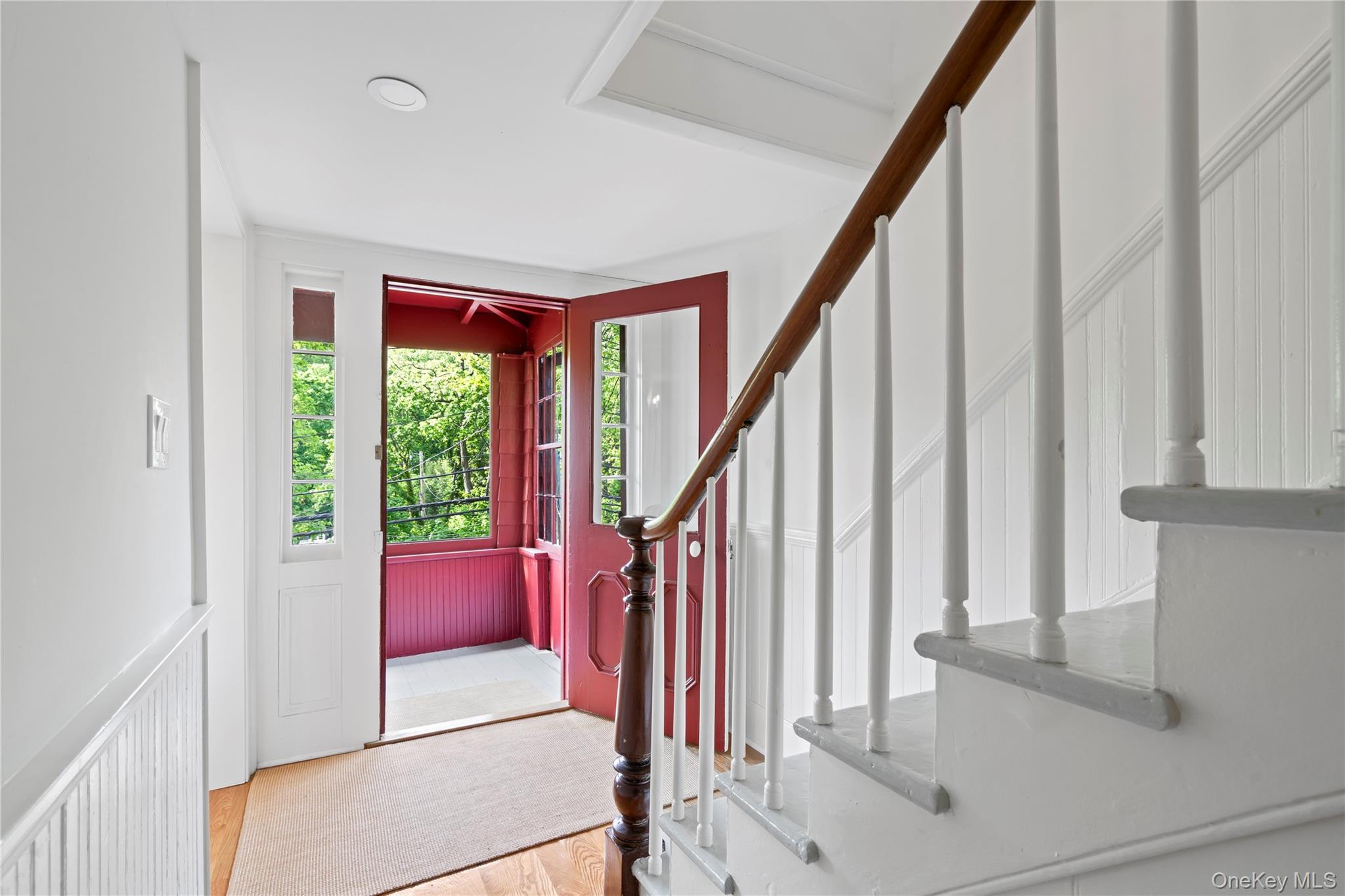 152 Main Street Cold Spring Harbor, NY 11724 - Photo 3 of 27