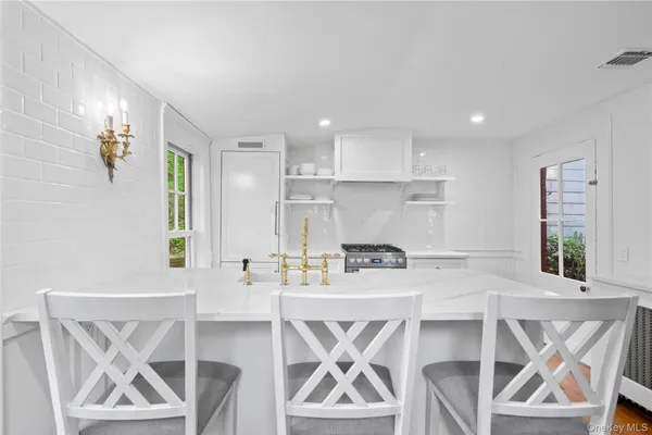 $6,500 | 152 Main Street, Cold Spring Harbor, NY 11724