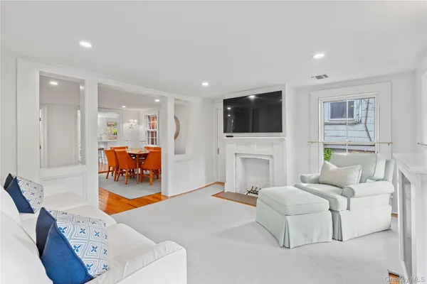 $6,500 | 152 Main Street, Cold Spring Harbor, NY 11724