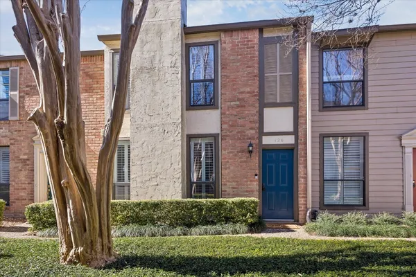 $2,700 | 1201 McDuffie Street, Unit 126, Houston, TX 77019