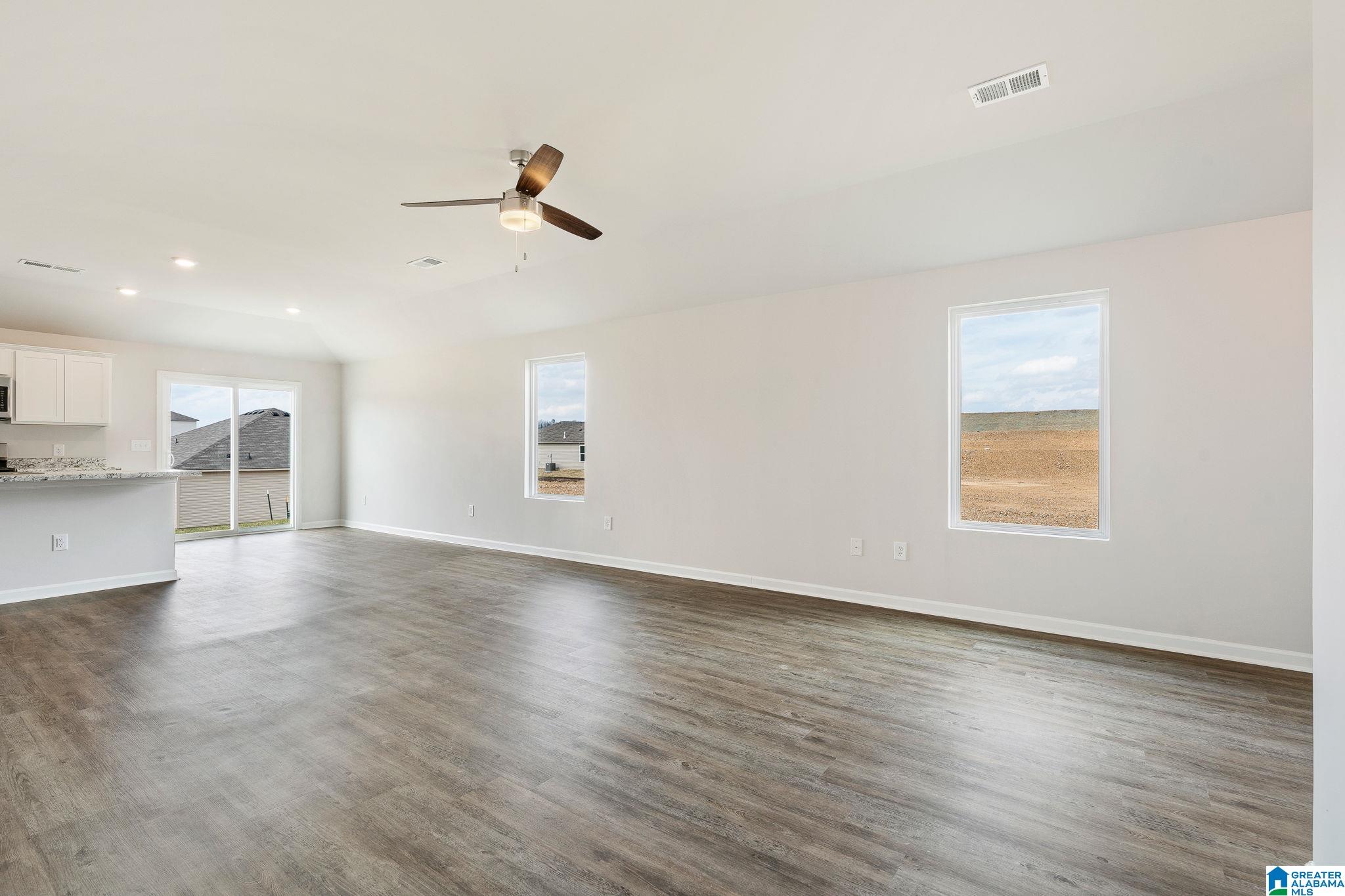 166 Bow Court Talladega, AL 35160 - Photo 10 of 34