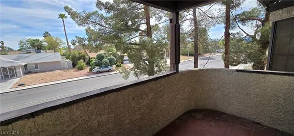 $1,350 | 5088 Jeffreys Street, Unit 202, Las Vegas, NV 89119