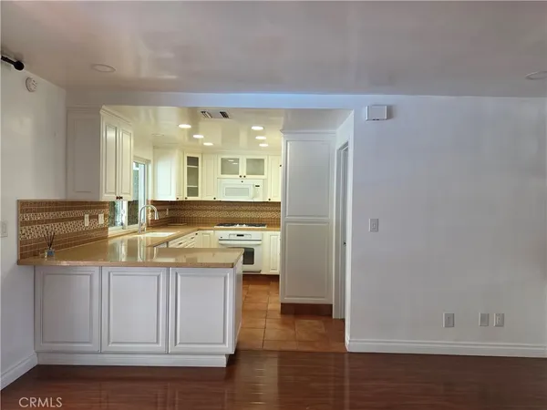 $4,900 | 18507 Brasilia Drive, Northridge, CA 91326