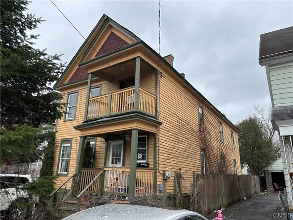 $169,900 | 760 Elizabeth Street, Unit 2, Utica, NY 13501