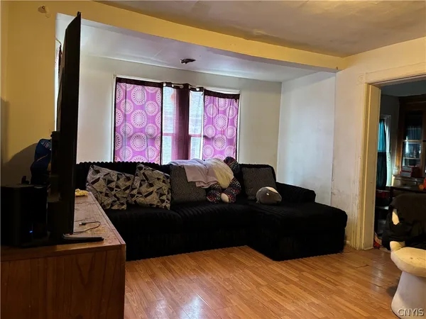 $169,900 | 760 Elizabeth Street, Utica, NY 13501