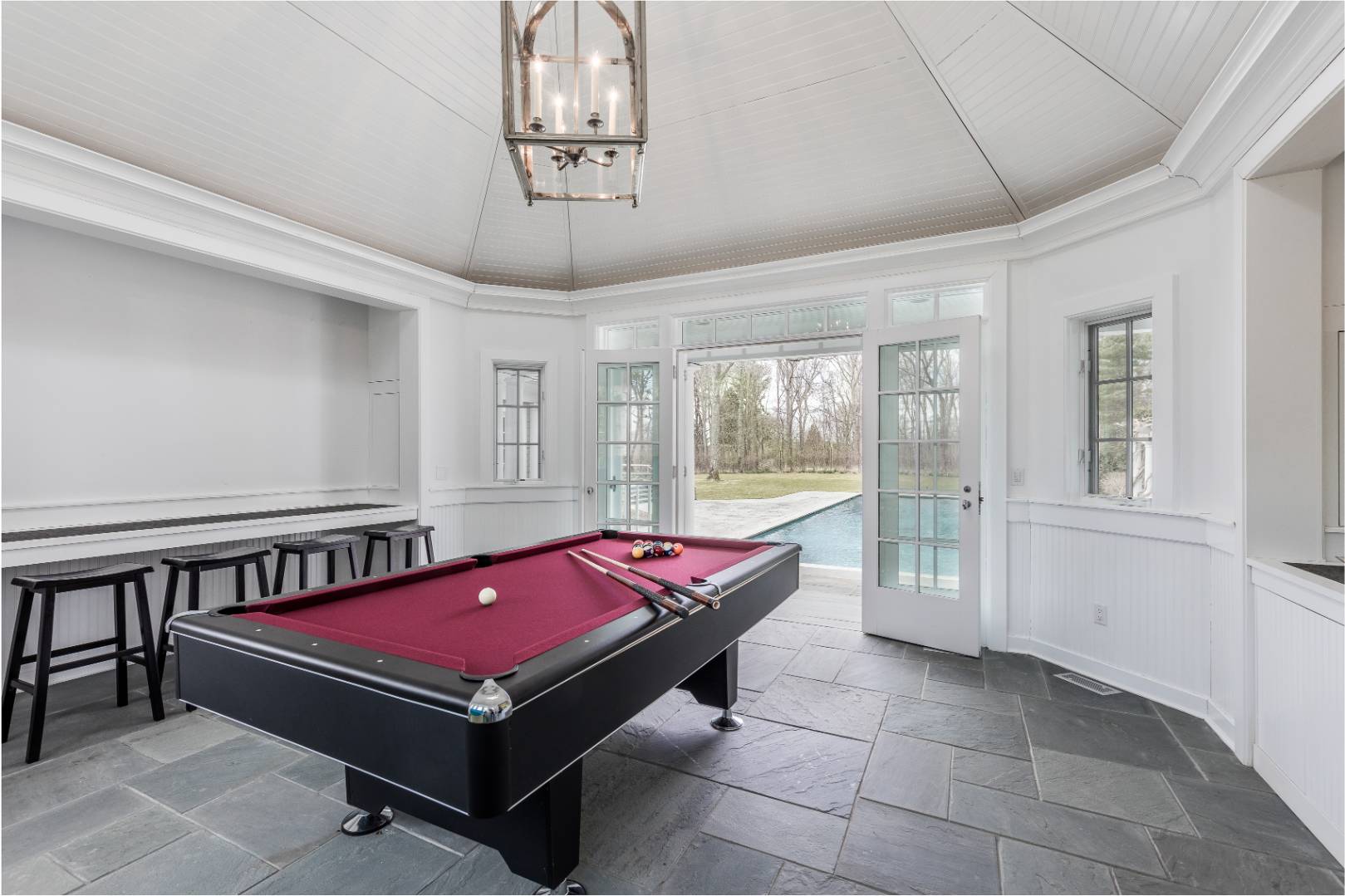 15 Ruxton Road East Hampton, NY 11937 - Photo 21 of 23 Gallery Image 21