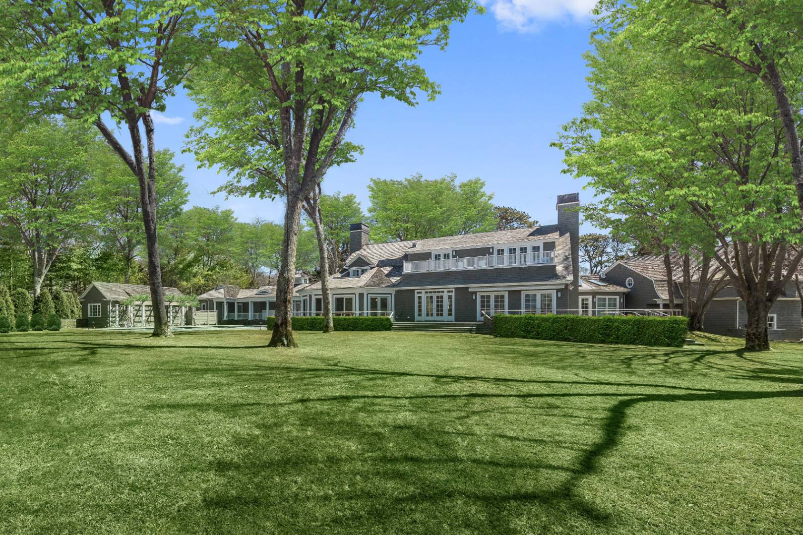 15 Ruxton Road East Hampton, NY 11937 - Photo 23 of 23 Gallery Image 23