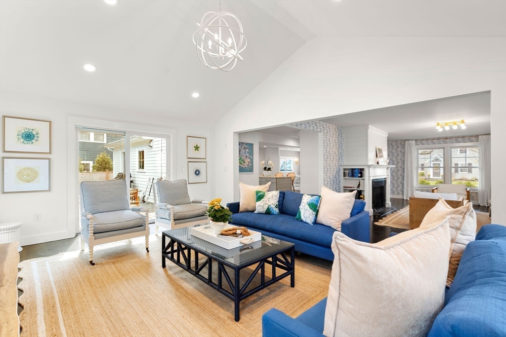 28 Rose Avenue Marblehead, MA 01945 - Photo 9 of 31