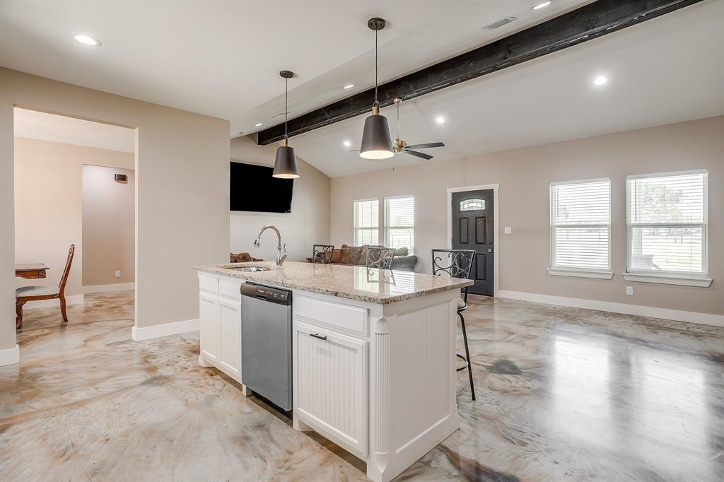 4930 Midway Road Weatherford, TX 76085 - Photo 16 of 40 Gallery Image 16