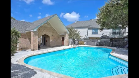 $1,900 | 12230 Abbey Glen Lane, Unit A, Austin, TX 78753