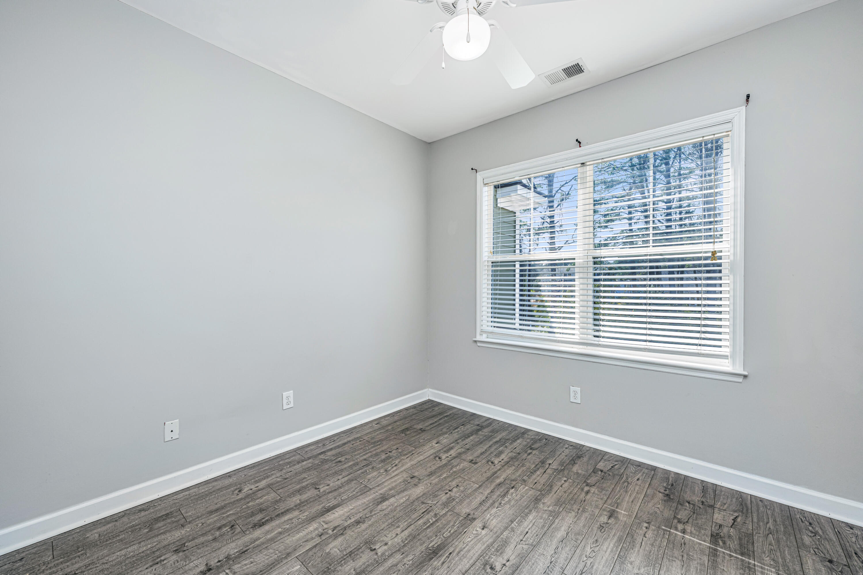 3004 Treadwell Street Mount Pleasant, SC 29466 - Photo 26 of 66 3004TreadwellSt023