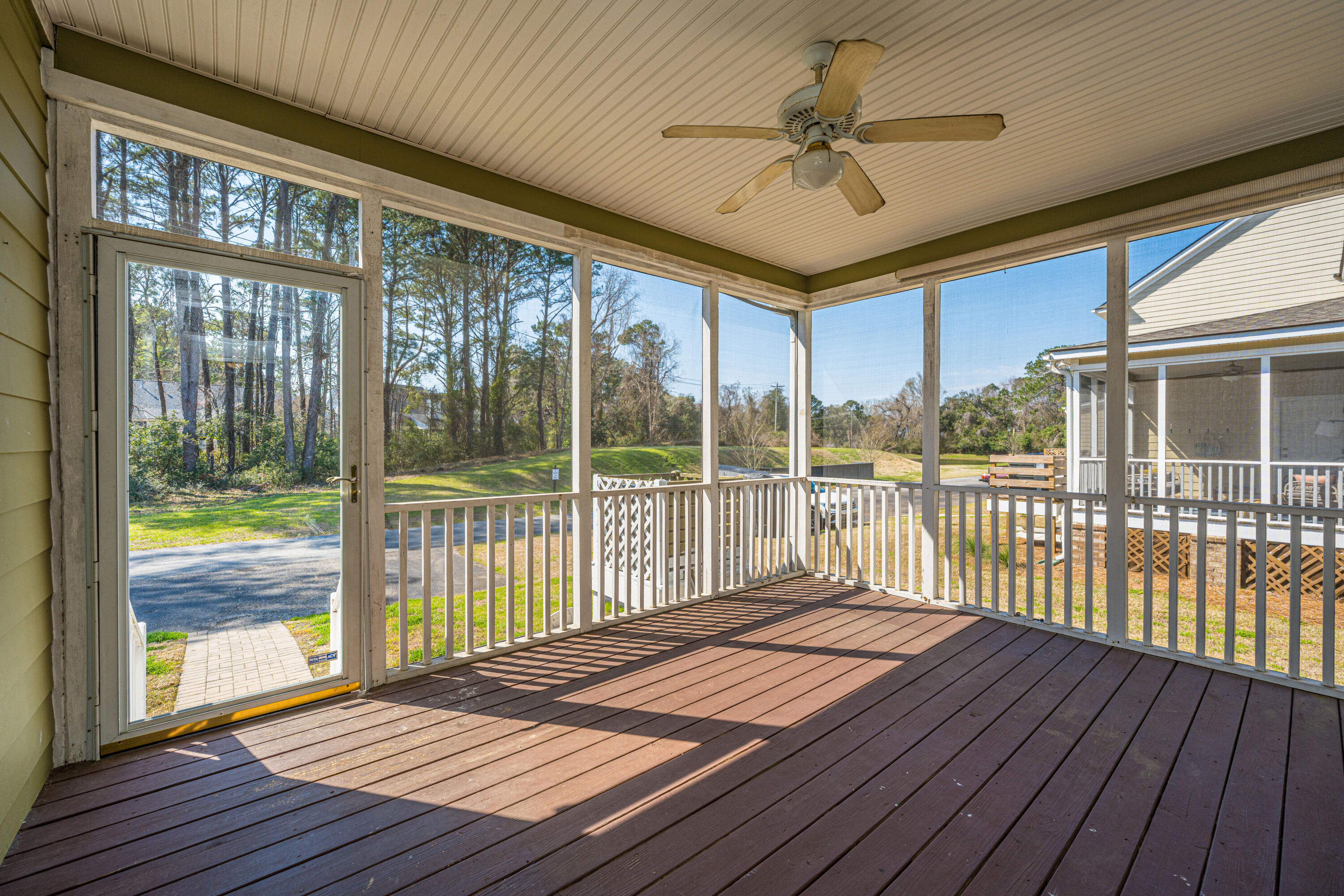 3004 Treadwell Street Mount Pleasant, SC 29466 - Photo 32 of 66 3004TreadwellSt038