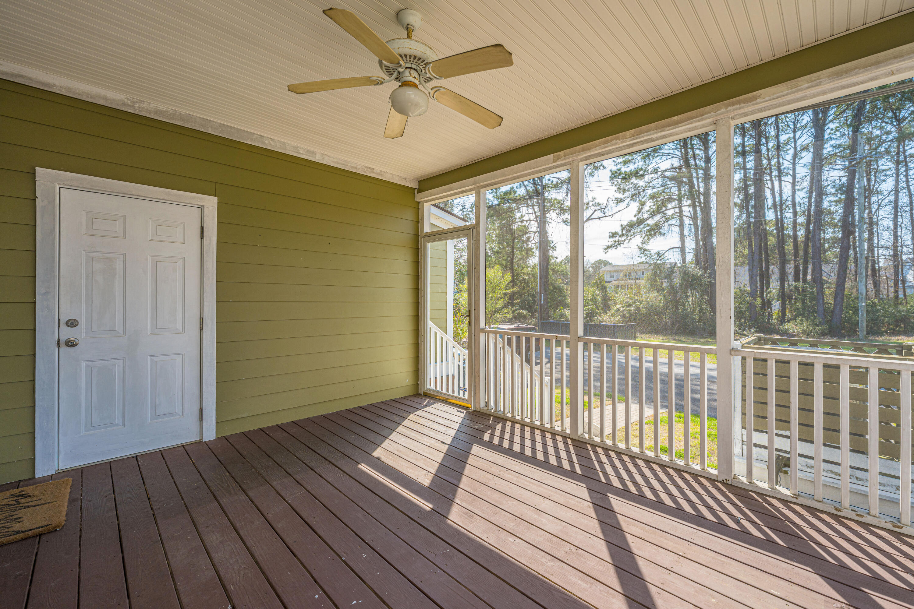 3004 Treadwell Street Mount Pleasant, SC 29466 - Photo 33 of 66 3004TreadwellSt039