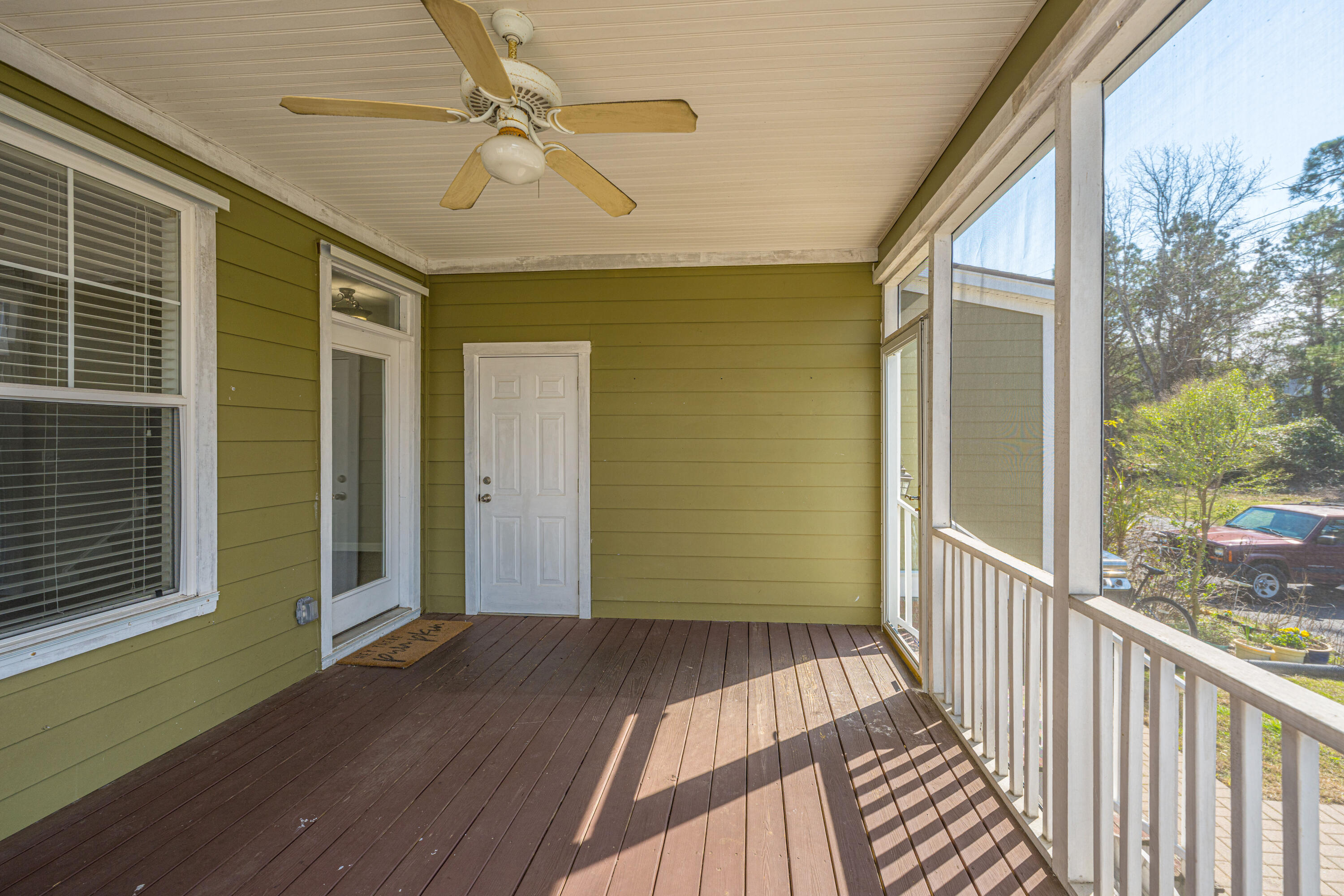 3004 Treadwell Street Mount Pleasant, SC 29466 - Photo 34 of 66 3004TreadwellSt040