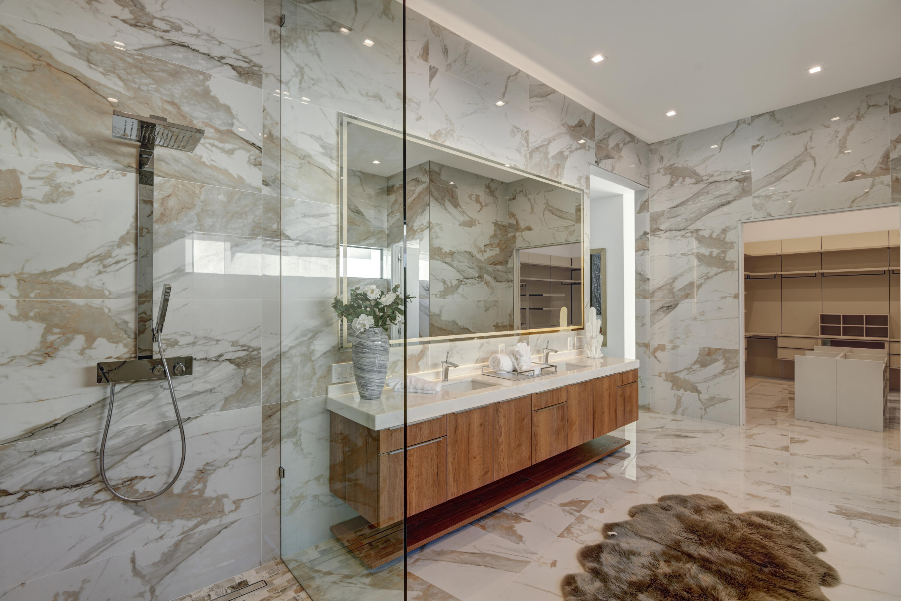 3 Bravo Court Rancho Mirage, CA 92270 - Photo 27 of 40 PRIMARY SHOWER TO VANITY AND WALK IN CLO