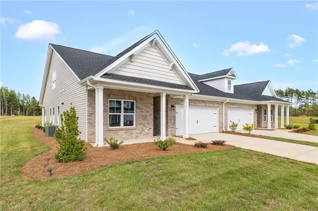 $399,900 | 301 Beeson Court, Clemmons, NC 27012