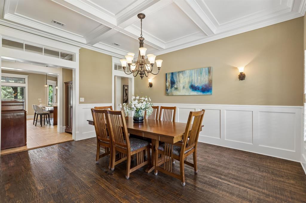 206 Rodeo Drive Azle, TX 76020 - Photo 9 of 40 Formal Dining