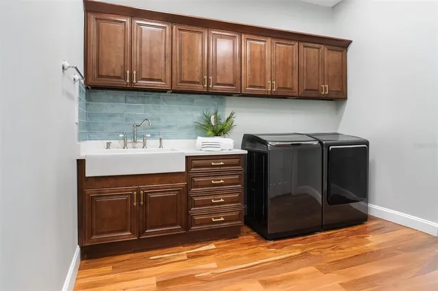 $1,100,000 | 3943 Northwest 219th Street Road, Micanopy, FL 32667