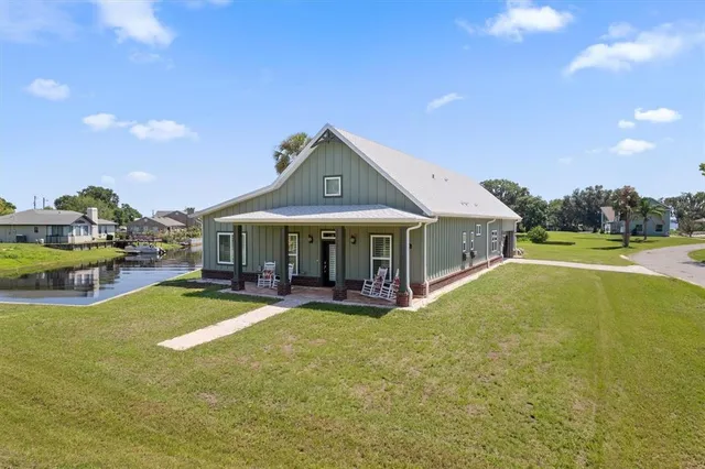 $1,100,000 | 3943 Northwest 219th Street Road, Micanopy, FL 32667