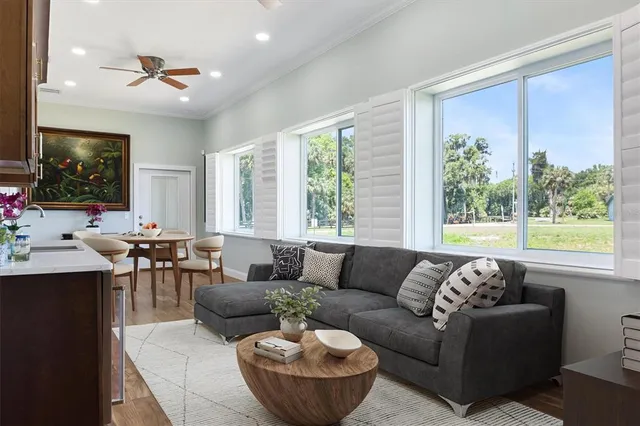 $1,100,000 | 3943 Northwest 219th Street Road, Micanopy, FL 32667