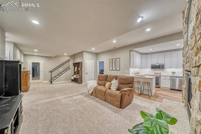 $1,225,000 | 16915 Cherry Crossing Drive, Colorado Springs, CO 80921