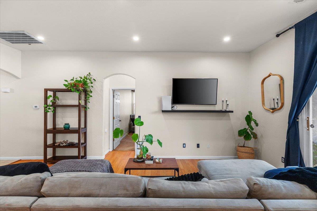 623 John Roos Drive Ripon, CA 95366 - Photo 19 of 37