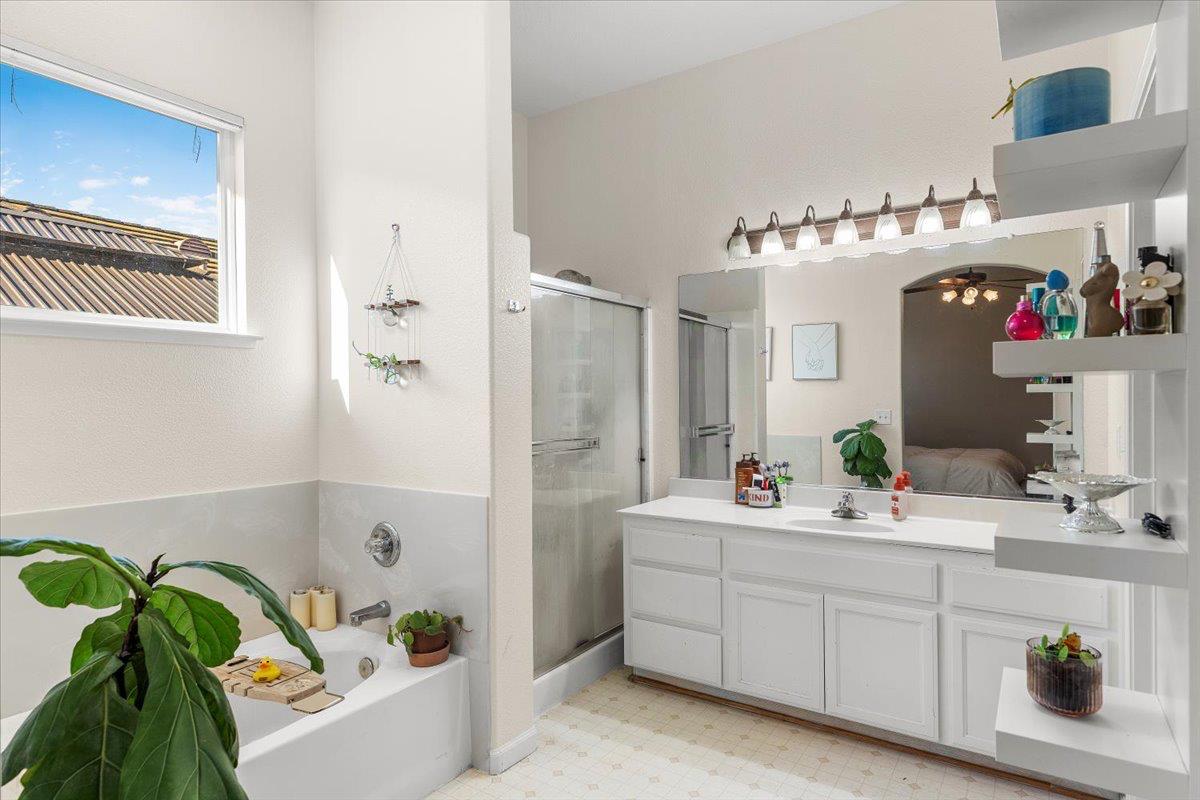 623 John Roos Drive Ripon, CA 95366 - Photo 23 of 37