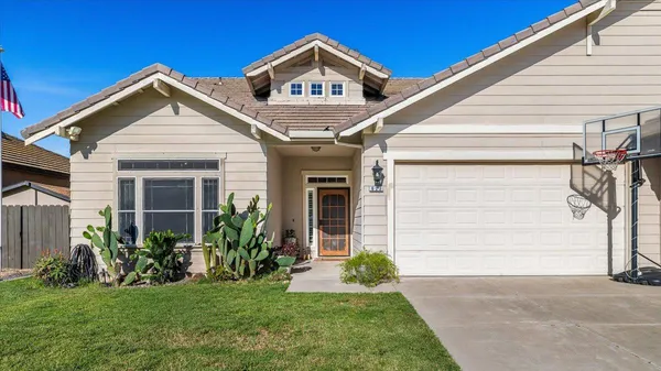 $520,000 | 623 John Roos Drive, Ripon, CA 95366