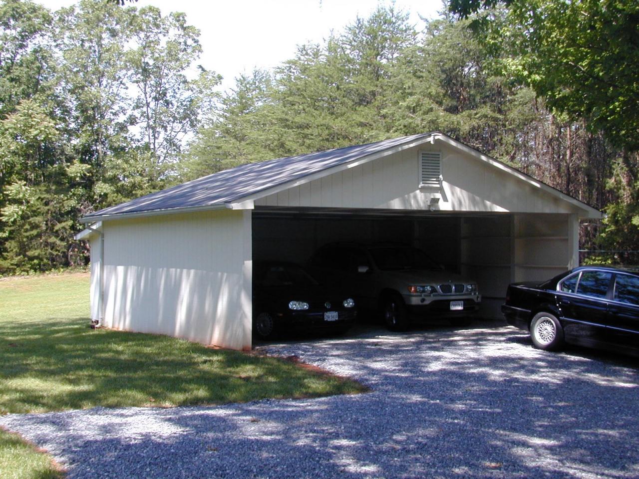 6641 Toshes Road Pittsville, VA 24139 - Photo 6 of 14 Garage