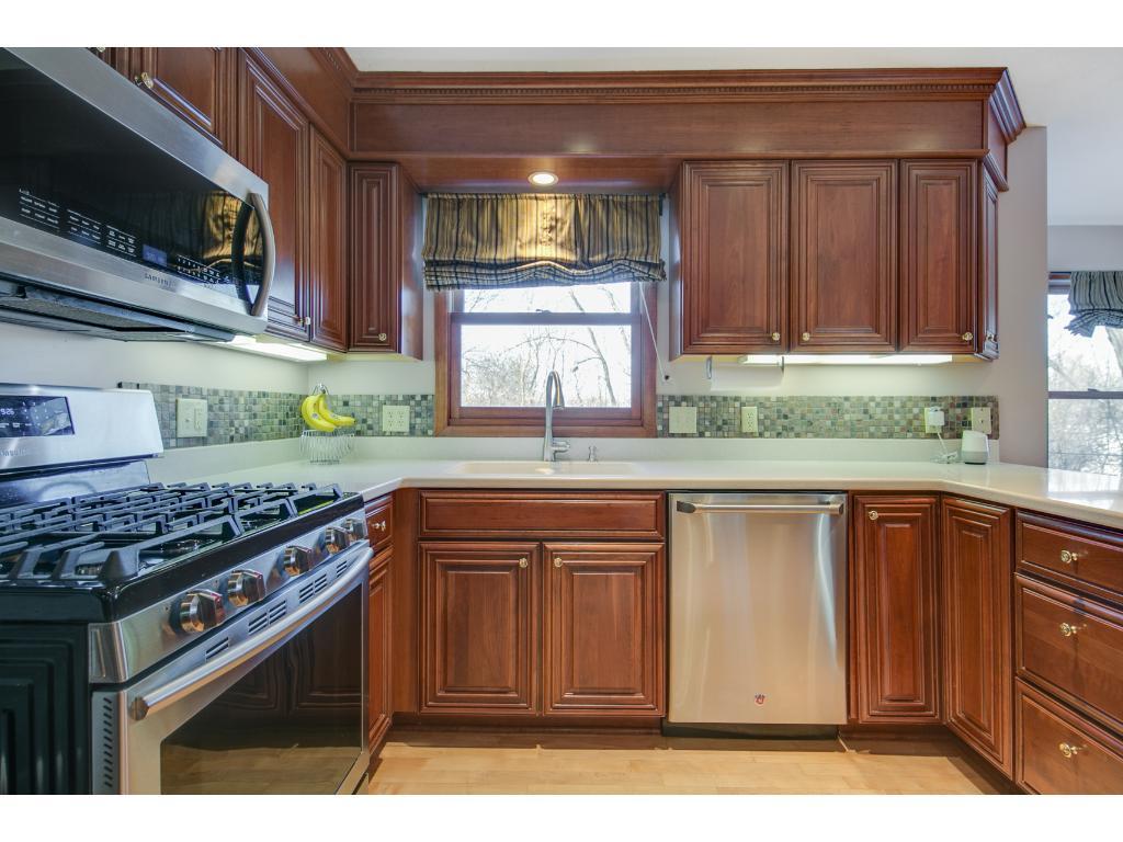 5148 Westmill Road Minnetonka, MN 55345 - Photo 4 of 24 Gallery Image 4
