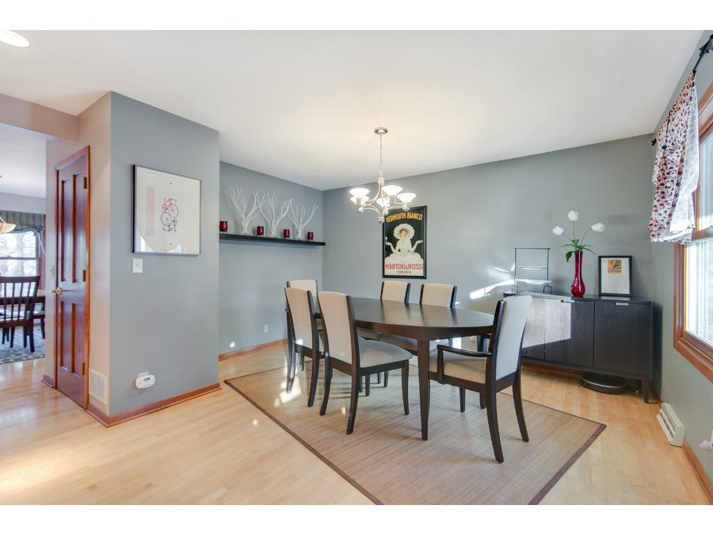 5148 Westmill Road Minnetonka, MN 55345 - Photo 9 of 24 Gallery Image 9