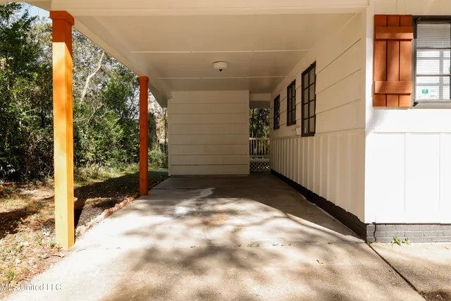 $210,000 | 4352 Ridgewood Circle, Jackson, MS 39211