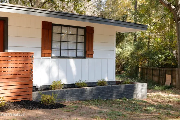 $192,000 | 4352 Ridgewood Circle, Jackson, MS 39211