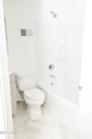 $192,000 | 4352 Ridgewood Circle, Jackson, MS 39211