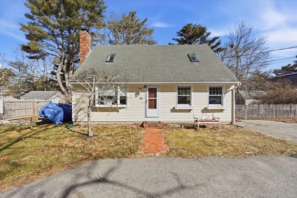 $645,000 | 70 Quinaquisset Avenue, Mashpee, MA 02649