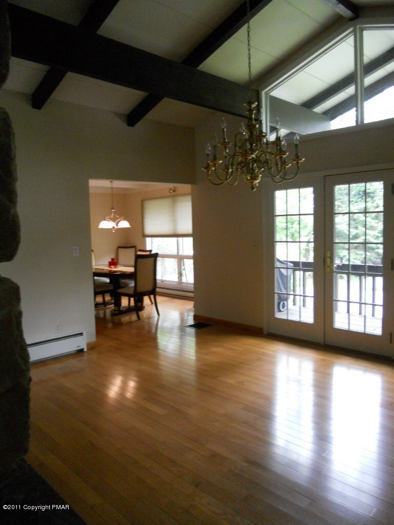 5 Wiscasset Road Mount Pocono, PA 18344 - Photo 11 of 23 Great Room To DR