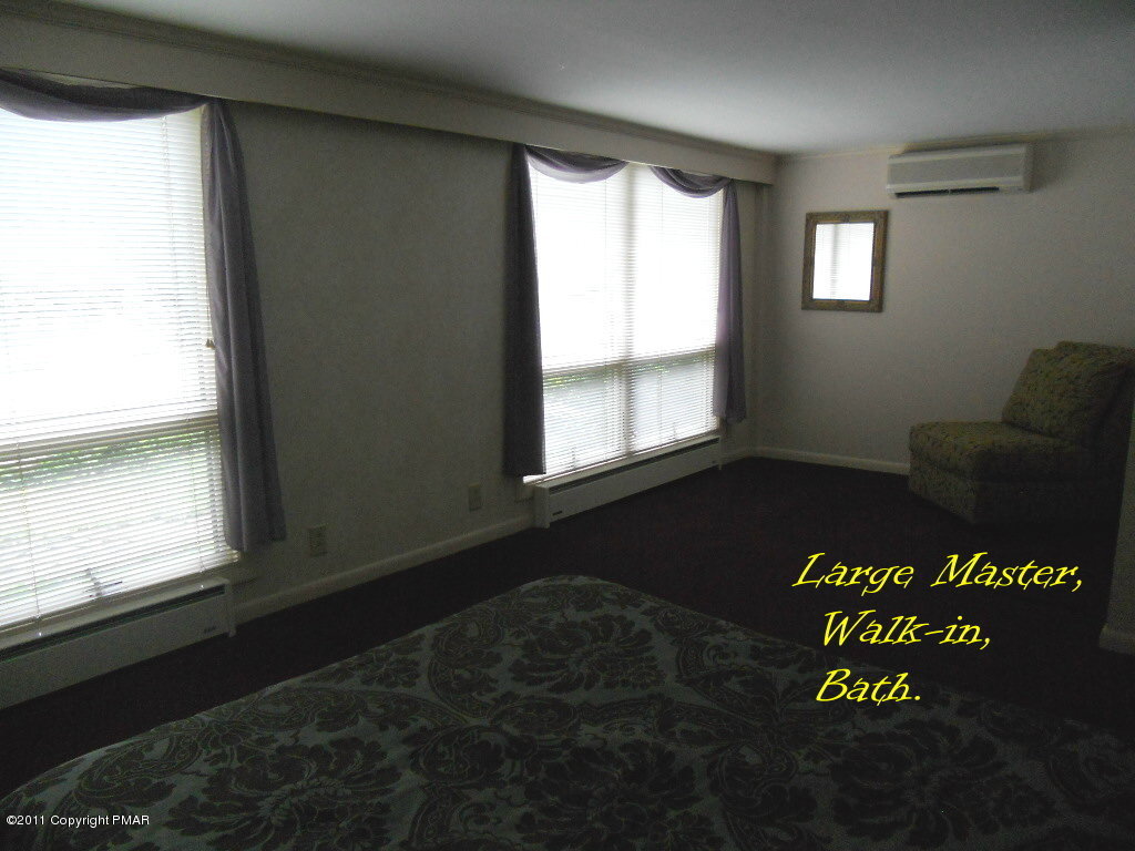 5 Wiscasset Road Mount Pocono, PA 18344 - Photo 16 of 23 More Master