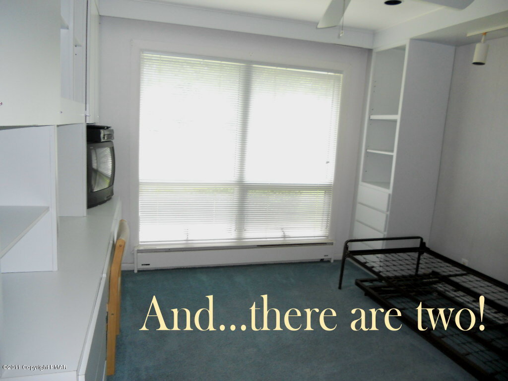 5 Wiscasset Road Mount Pocono, PA 18344 - Photo 17 of 23 Bedroom 2