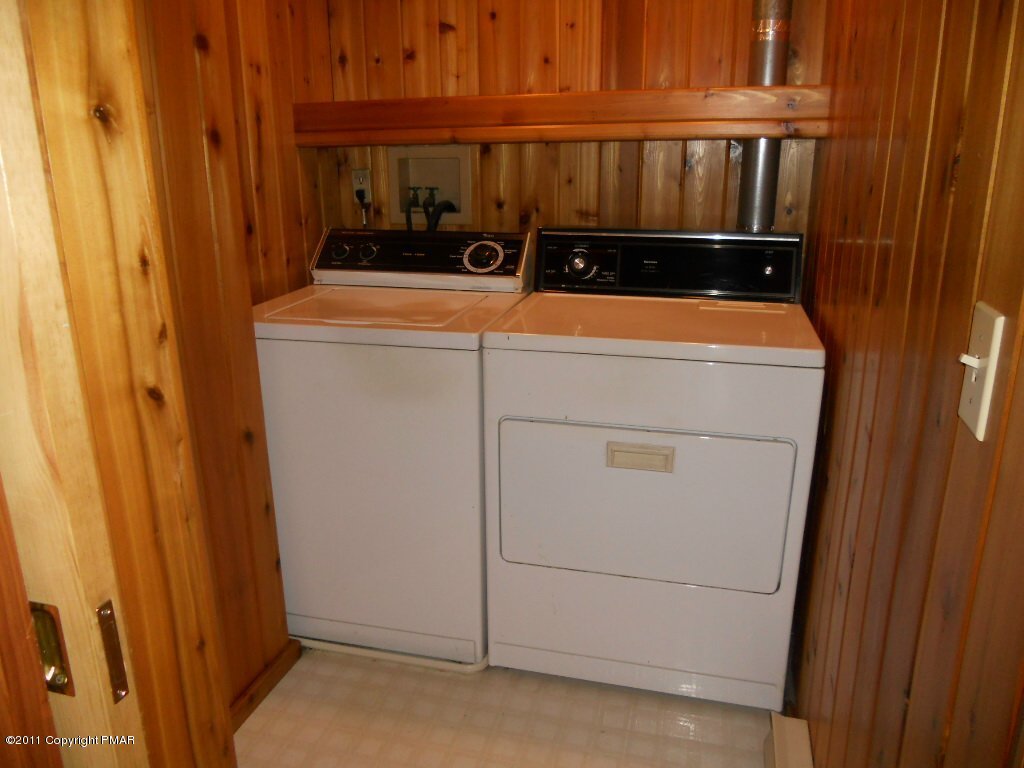 5 Wiscasset Road Mount Pocono, PA 18344 - Photo 23 of 23 Laundry