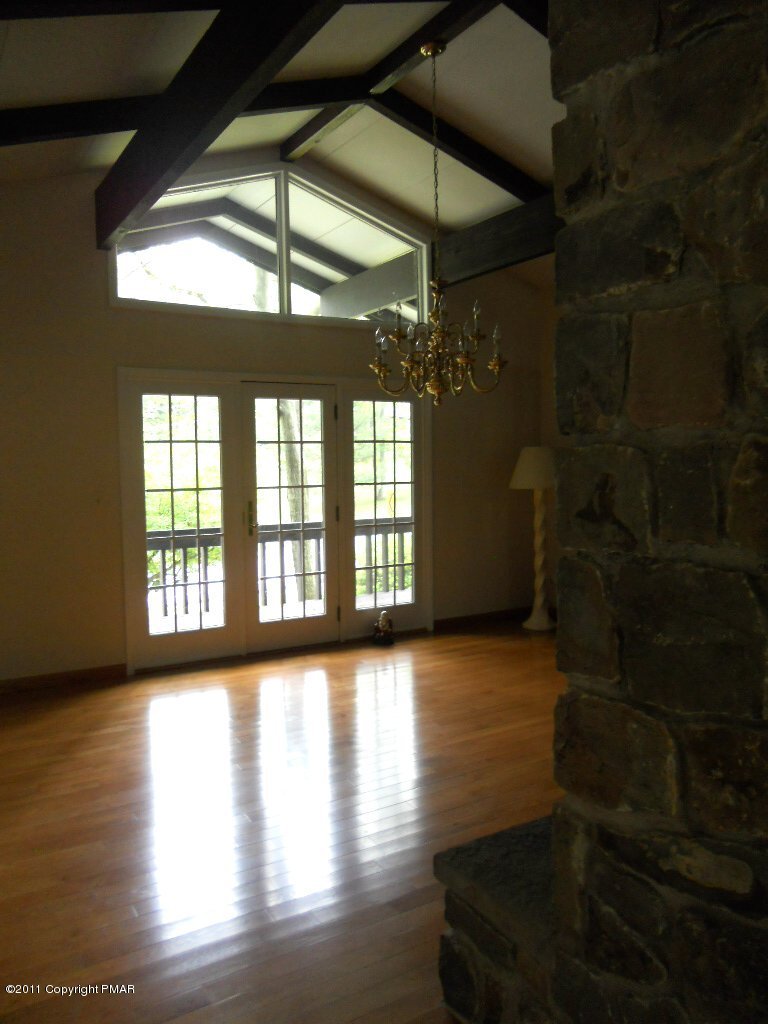 5 Wiscasset Road Mount Pocono, PA 18344 - Photo 10 of 23 Great Room II